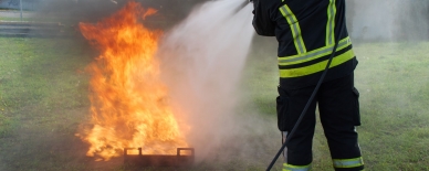 I GIORNI DEL FUOCO dimostrano: Il sistema AQUASYS combatte l'incendio in pochi secondi
